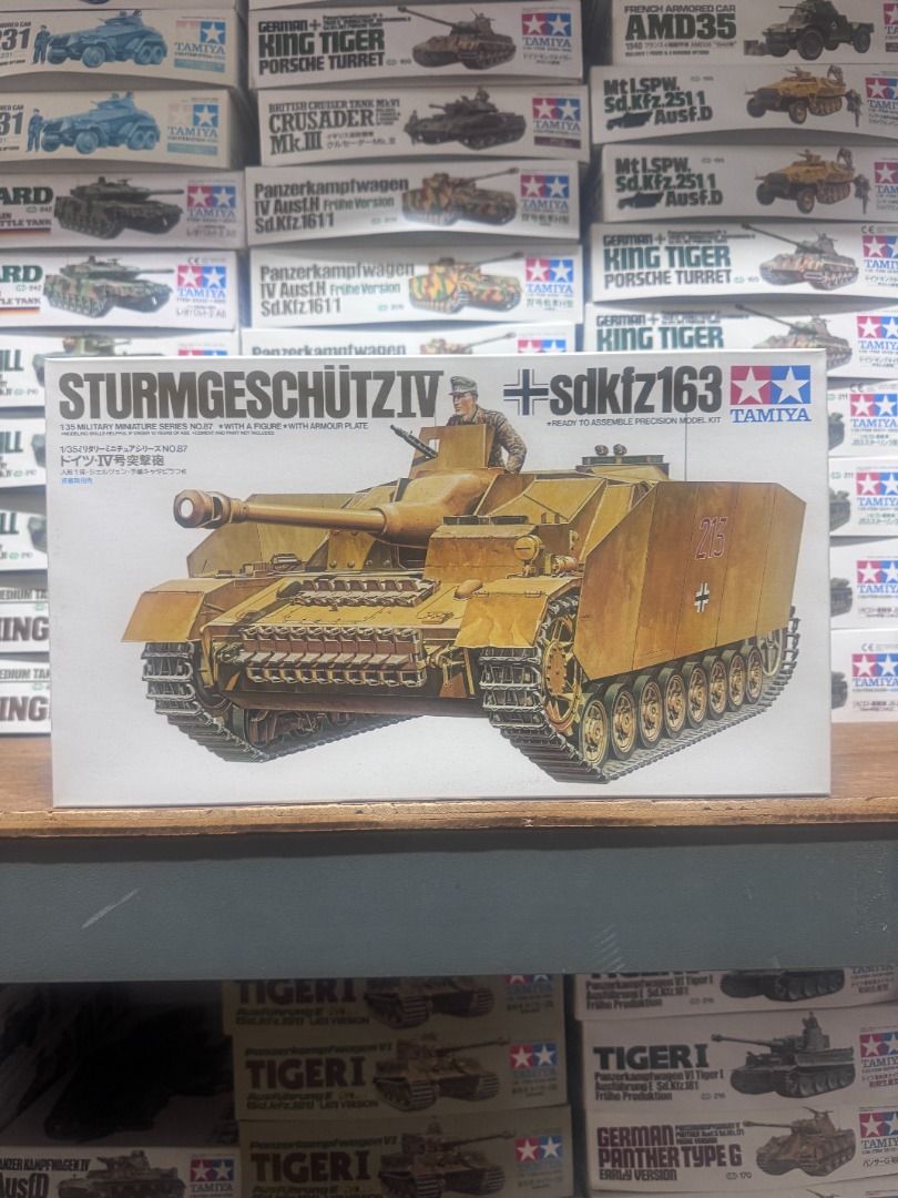田宮 Tamiya 35087 1/35 German Sturmgeschutz IV Model Kit