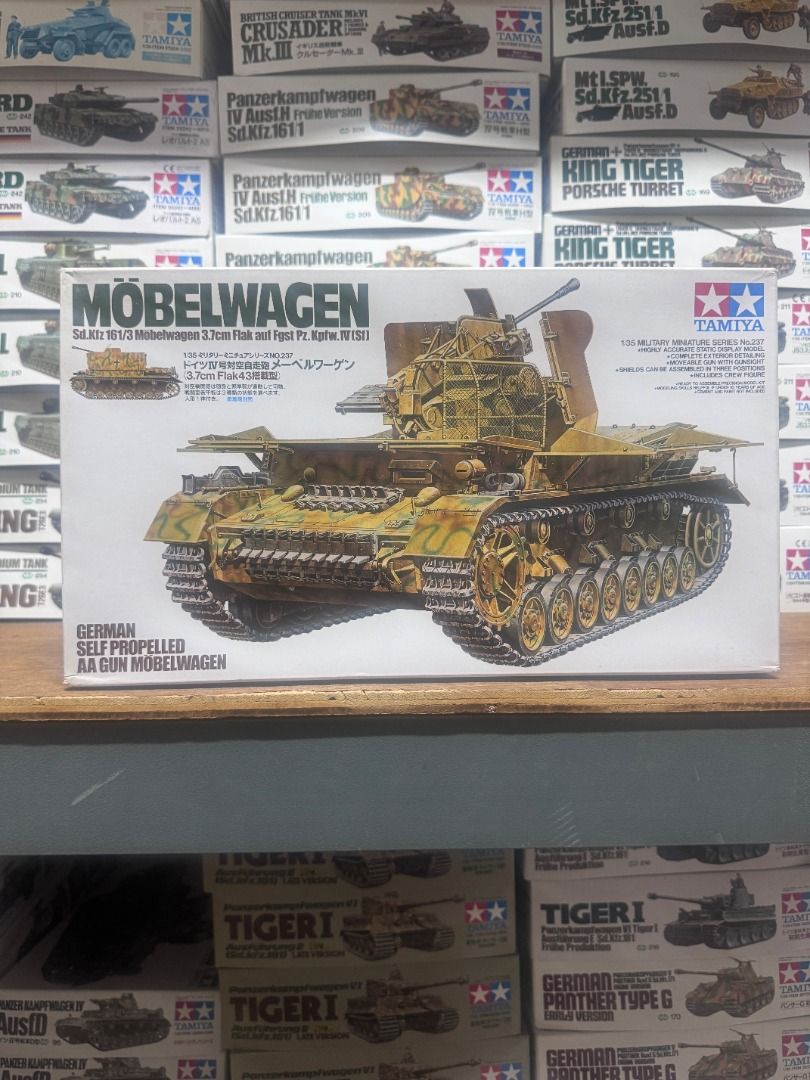 田宮 Tamiya 35237 1/35 German Self Propelled AA Gun Mobelwagen Model Kit
