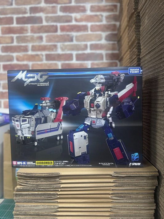 Takara Tomy Transformers Masterpiece MPG-14 God Bomber Robot Mode