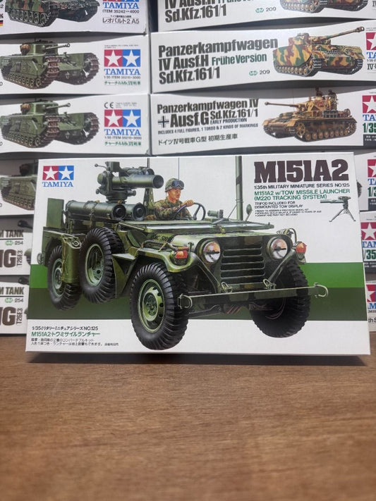 田宮 Tamiya 35125 1/35 Military Miniature U.S. M151A2 Scale Model Kit w/ Tow Launcher Model Kit
