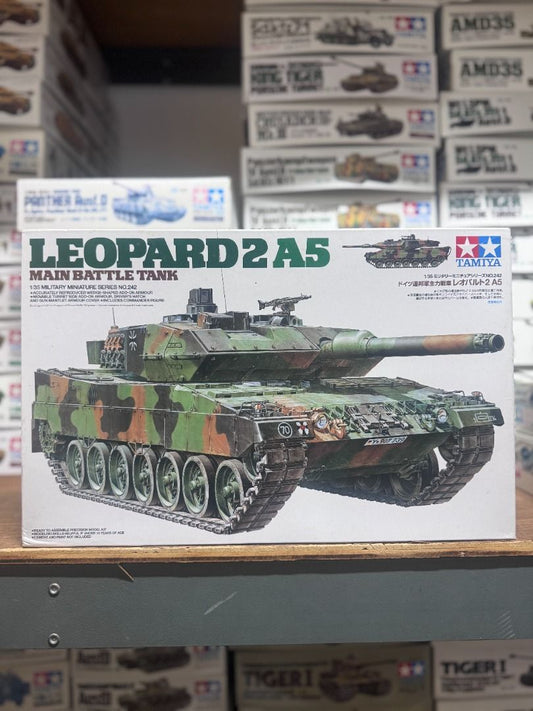 田宮 Tamiya 35242 1/35 Leopard 2 A5 Main Battle Tank Model Kit